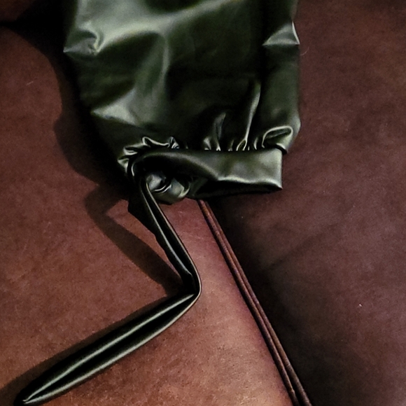 ASHLEY STEWART - Picture 2 of 4